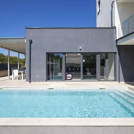 Sole Am Mit Pool- Sauna- Whirlpool By Interhome *