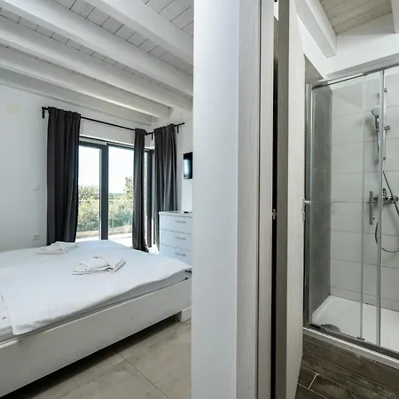 Sole Am Mit Pool- Sauna- Whirlpool By Interhome Pomer